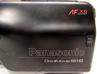 Vtg Panasonic Omnimovie VHS HQ Camcorder Soulder Mount Records to VHS W/Bag